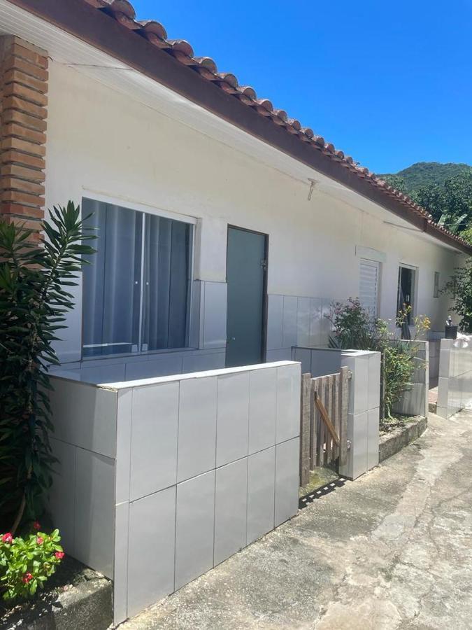 Suites Lesther Ubatuba Exteriör bild